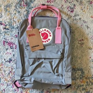 Fjällräven Kånken Mini Backpack in Fog/Pink